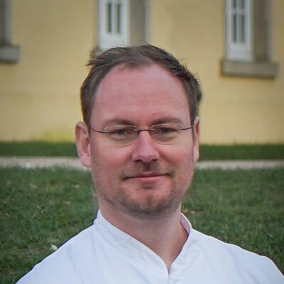 Dr. Schagemann